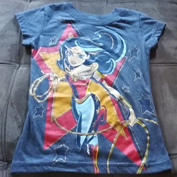 Wonder Woman Girls T-shirt - Picture 4 of 4